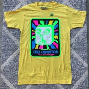 NWT Glow in the Dark Yellow Flux Capacitor Graphic T-Shirt, Sz S